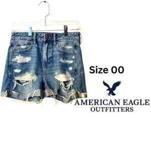 NWT American Eagle Outfitters Distressed Low Rise Tomgirl Shorts